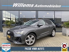 Audi Q3 - 35 TFSI Advanced S- Line Trekhaak, Virtual Cockpit , Panorama/ Schuifdak