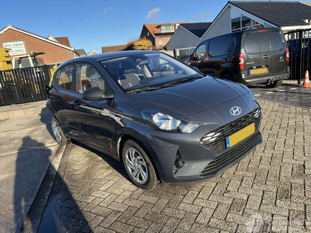 Hyundai i10 - I-10 1.0 Comfort | 11.175 KM !! - AutoWereld.nl