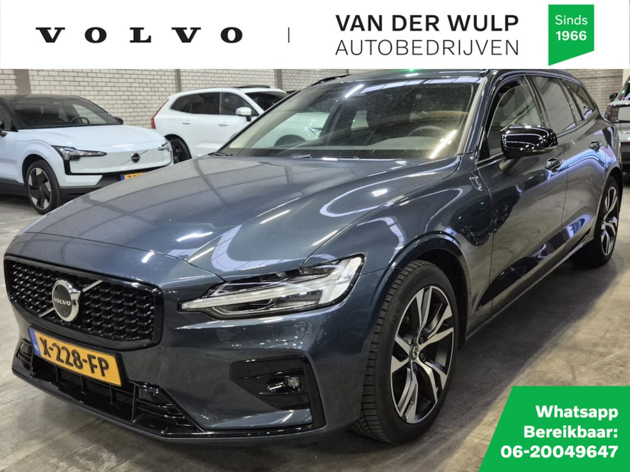 Volvo V60 - B4 197pk Ultimate Dark | Trekhaak | Getint Glas | Schuifdak | Le - AutoWereld.nl
