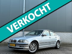 BMW 3-serie - 320i Sedan-Handgeschakeld-6 cilinder-Xenon-Sport stoelen