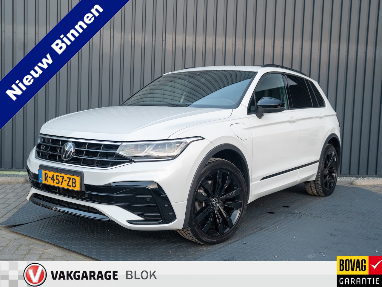 Volkswagen Tiguan - 1.4 TSI eHybrid R-Line Business+ | 360 Camera | Panodak | 20'' | Keyless | Prijs Rijklaar! - AutoWereld.nl