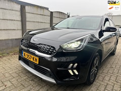 Kia Niro - 1.6 GDi Hybrid ExecutiveLine SCHUIFDAK/ CAMERA/ STOELVERWARMING