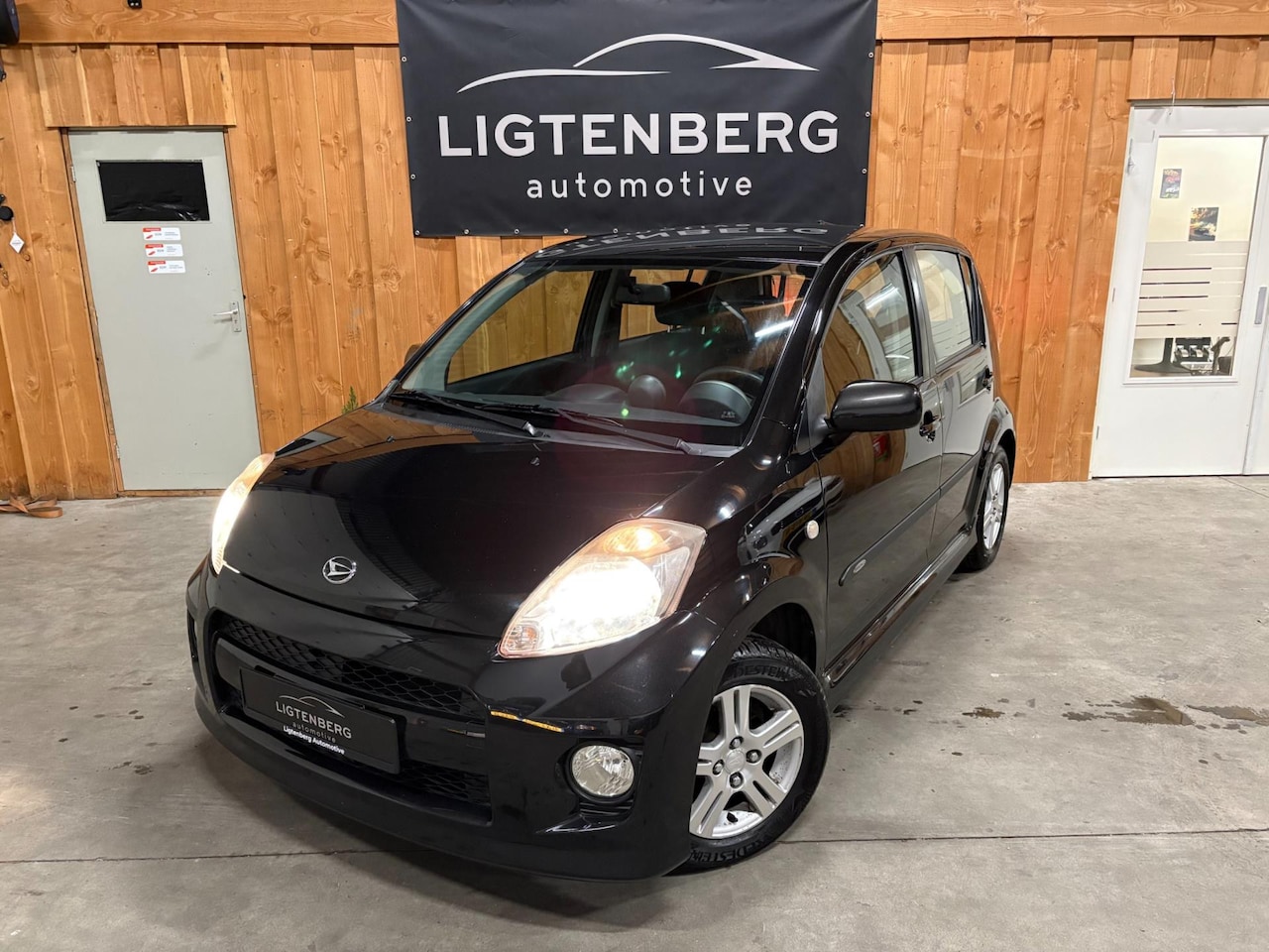 Daihatsu Sirion 2 - 1.3-16V Comfort AIRCO / NAP / 1e EIGENAAR - AutoWereld.nl