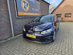 Volkswagen Golf - 1.4 TSI Connected Series (schade auto)