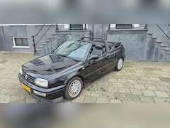 Volkswagen Golf Cabriolet - 1.6 FULL OPTIONS ☆ LEDER ZWART☆ AIRCO ☆ LIEFHEBBERS AUTO ☆ DISTRIB. ☆ GOED ONDERHOUDEN ☆ TECHN