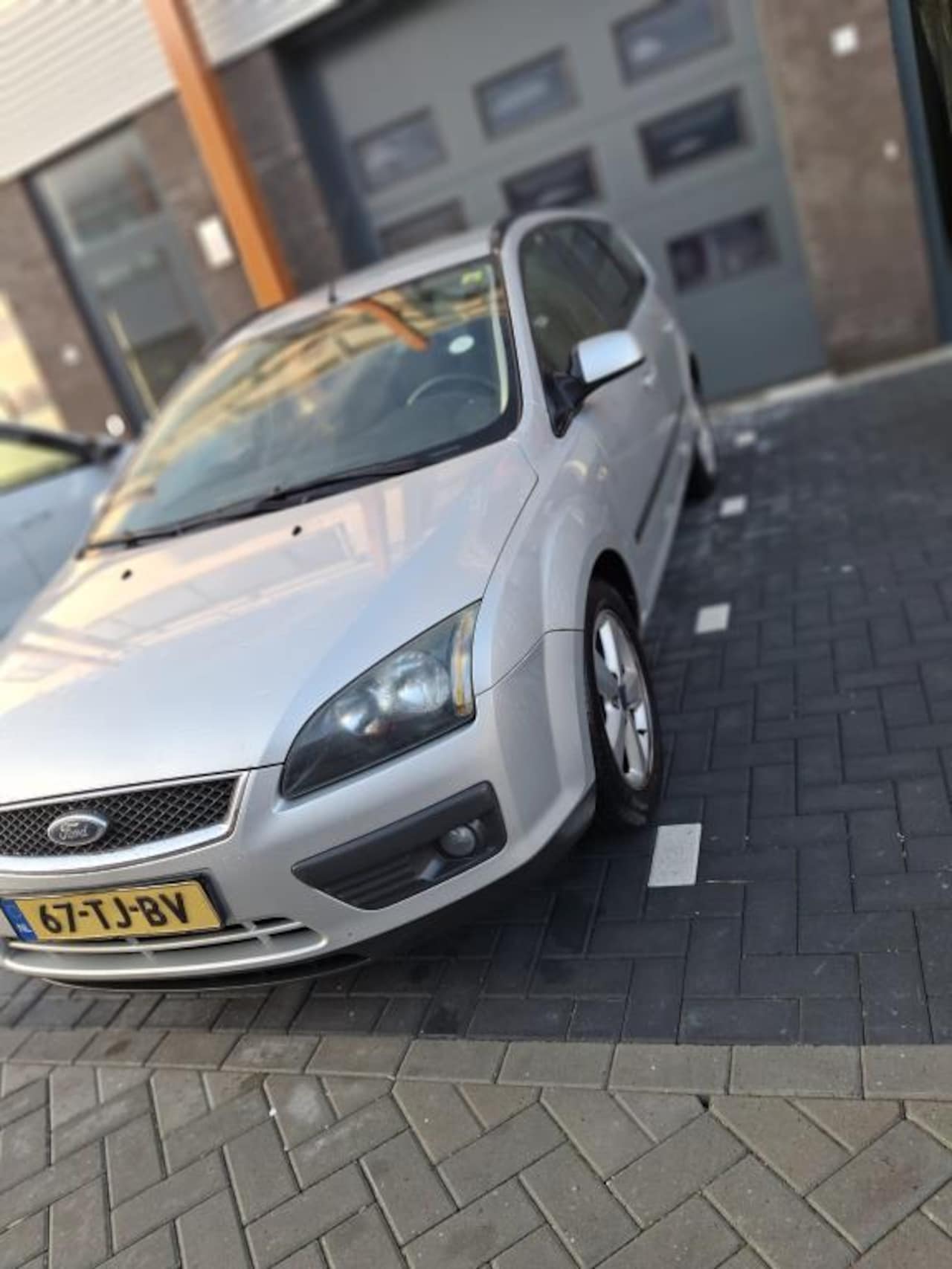 Ford Focus Wagon - 1.6-16V Futura 1.6-16V Futura - AutoWereld.nl