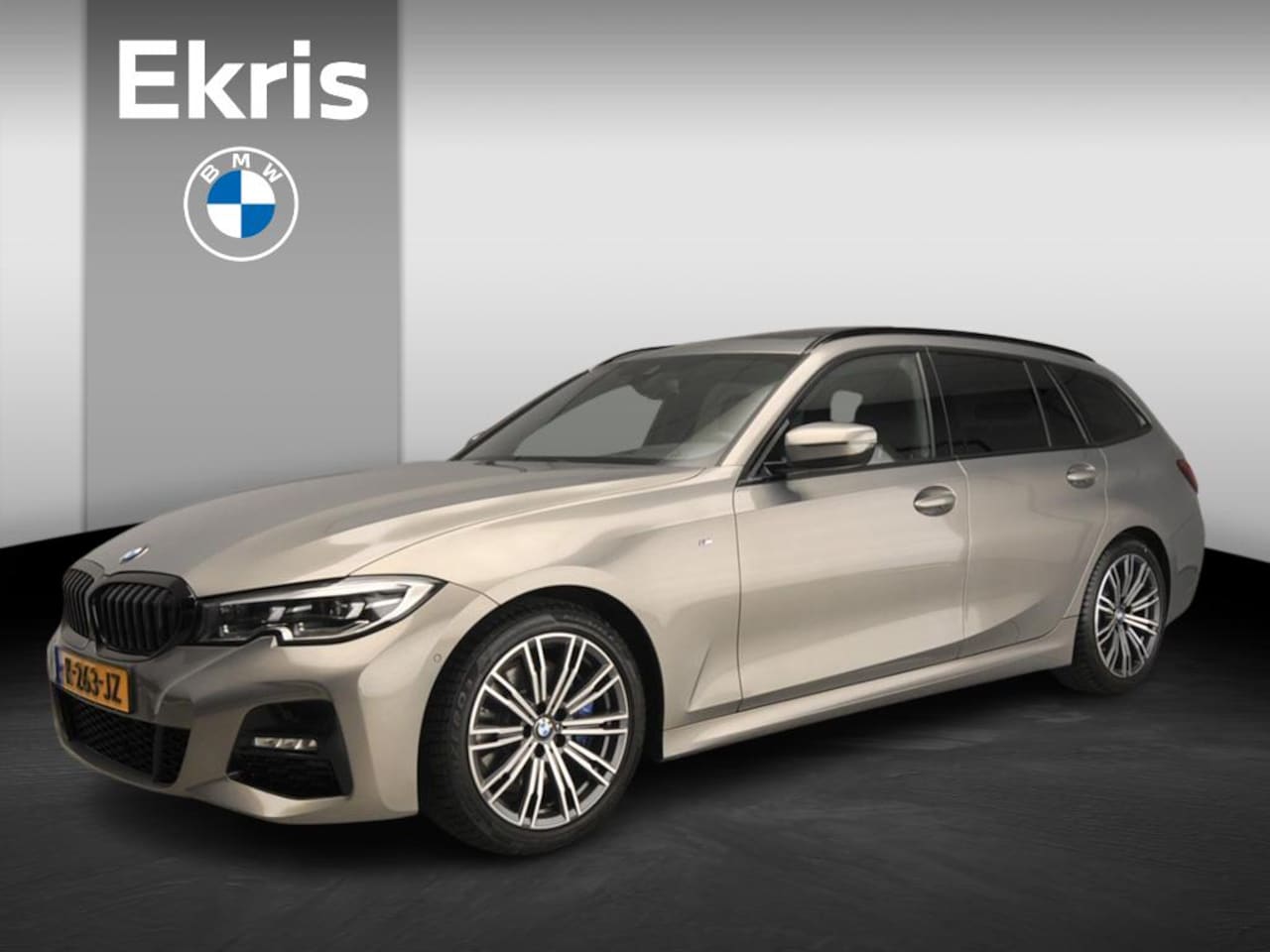BMW 3-serie Touring - 330i | M-Sportpakket | LED | Leder | HUD | Trekhaak | Schuifdak | DAB | Harman-kardon soun - AutoWereld.nl