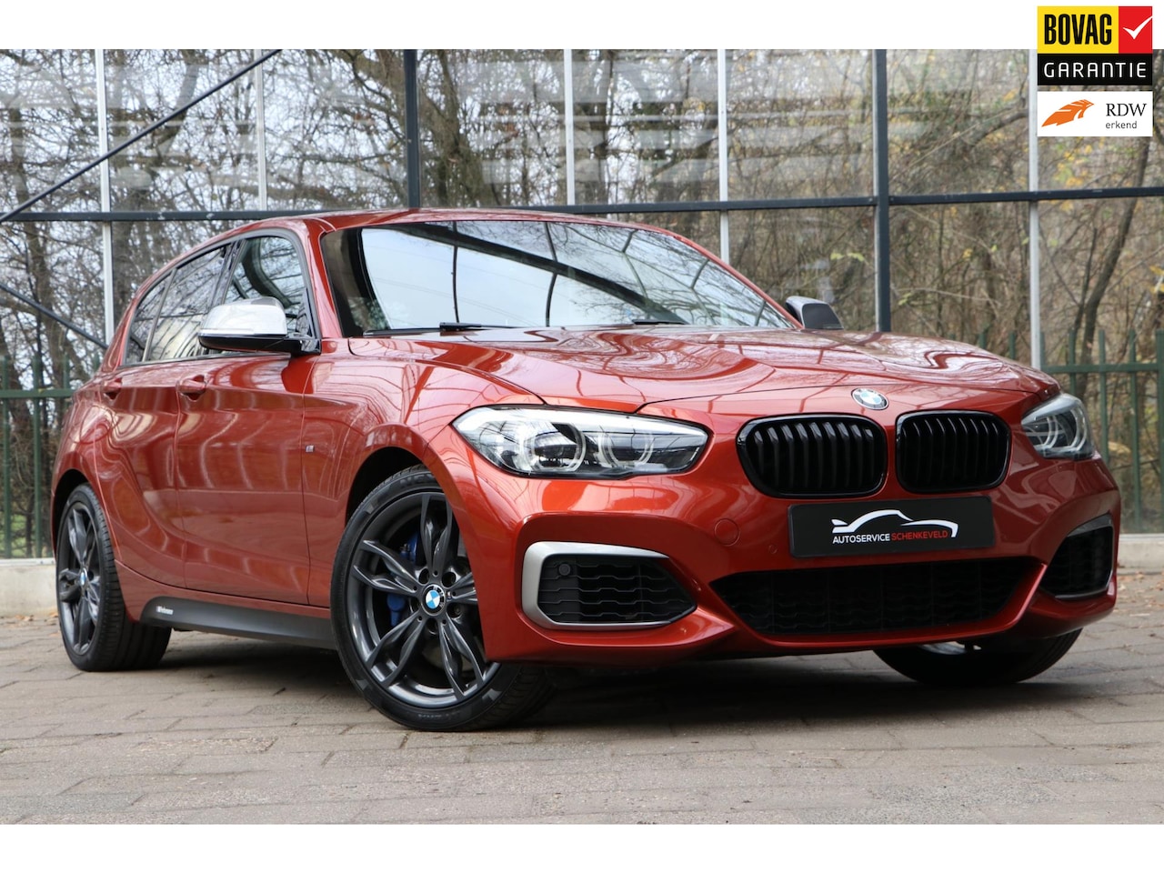 BMW 1-serie - M140i xDrive High Executive / Leder / LED / Rijklaarprijs! / 12mnd Bovag garantie! - AutoWereld.nl