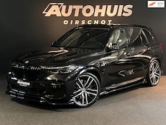 BMW X5 - XDrive45e High Executive Edition M Pano/ Trekhaak/ Laser/ 360 Camera/ H&K/ Stoelventilatie
