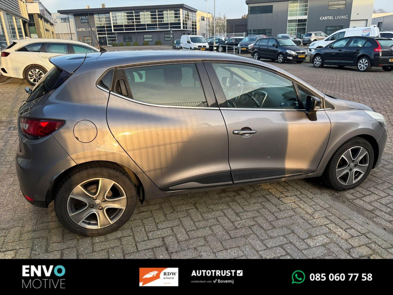 Renault Clio - 0.9 TCe ECO Night&Day Airco/Navi/PDC/Cruise/LMV - AutoWereld.nl