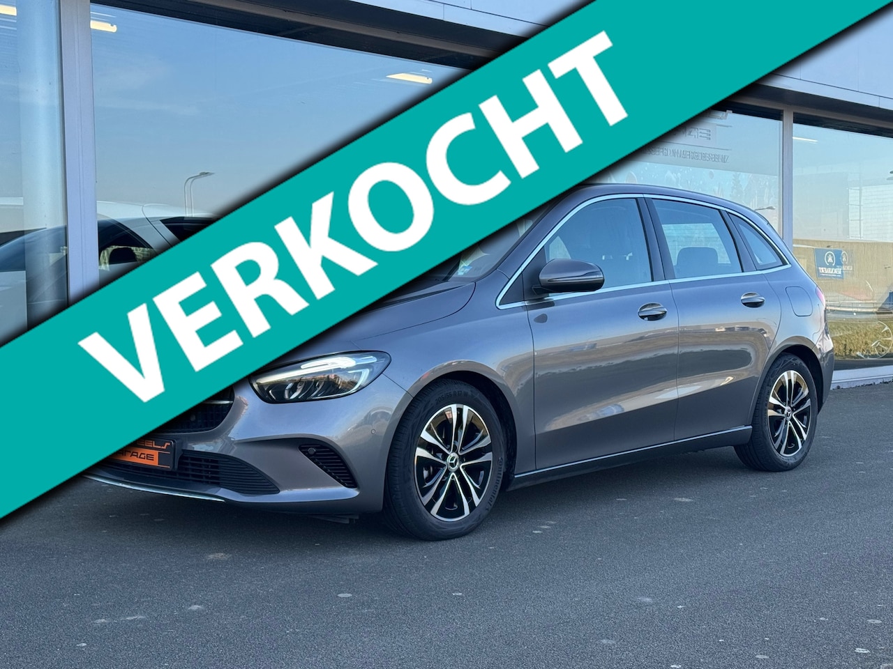 Mercedes-Benz B-klasse - 180 Progressive line Advanced automaat ,elektrische voorstoelen met Memory - AutoWereld.nl