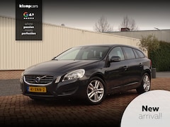 Volvo V60 - 1.6 T3 Kinetic | Cognac Leer | Navi | 17 inch