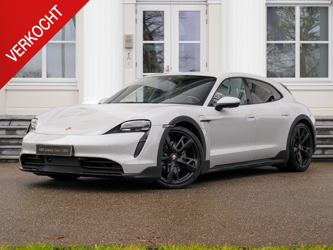 Porsche Taycan Cross Turismo - 4 93 kWh | 21 inch | Lift | Camera | - AutoWereld.nl
