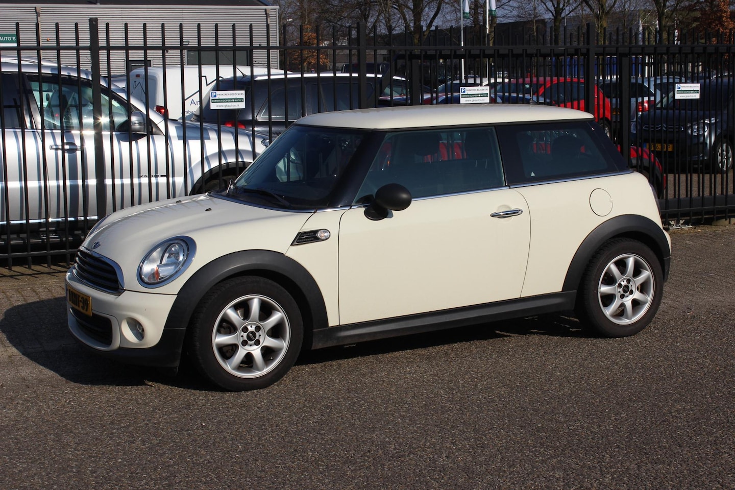 MINI One - Mini 1.6 Business Line, Navigatie! - AutoWereld.nl