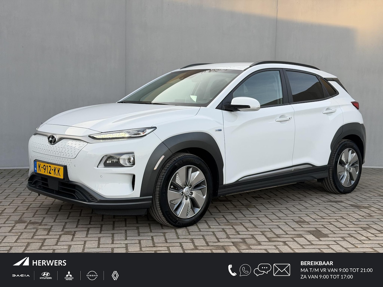 Hyundai Kona Electric - EV Limited 64 kWh / SOH 100% / Camera / Navigatie / HUD / ACC Adaptieve Cruise / Elektr. S - AutoWereld.nl