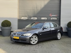 BMW 3-serie - 320i Dynamic Executive | Navigatie | Climate Control | Lichtmetalen Velgen | Trekhaak |