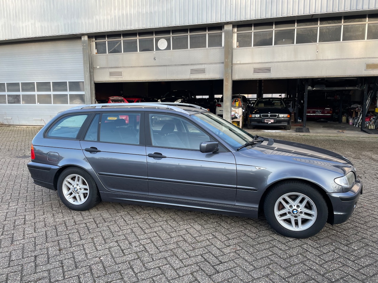 BMW 3-serie Touring - 316i Executive E46 Nederlandse auto Voll.Historie 156dkm - AutoWereld.nl