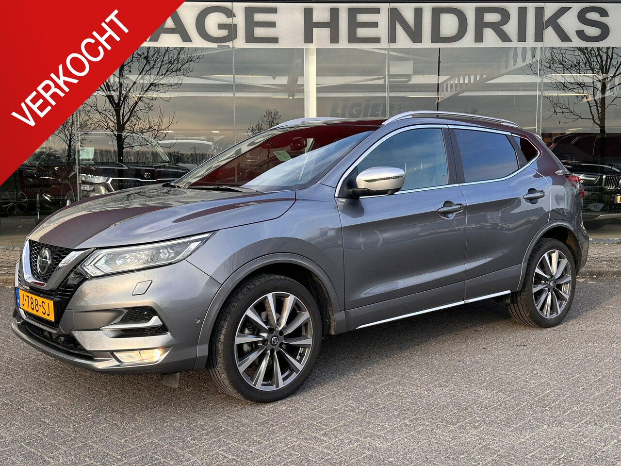 Nissan Qashqai - 1.3 DIG-T Tekna + Automaat | Leder | Trekhaak | Pano | Bose | Adaptive CC | MemorySeat | - AutoWereld.nl