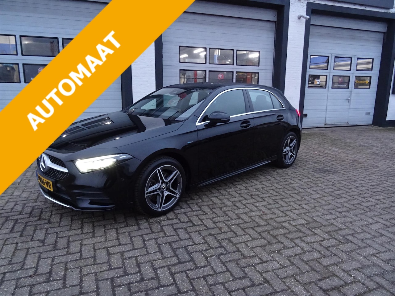 Mercedes-Benz A-klasse - A 250 e 218pk 8G-DCT Business Solution AMG Limited - AutoWereld.nl