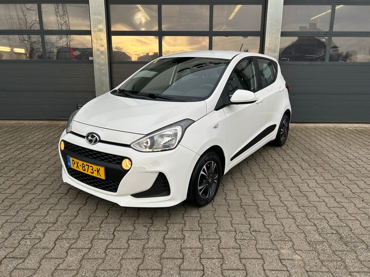 Hyundai i10 - 1.0i Blue 66pk Comfort - AutoWereld.nl