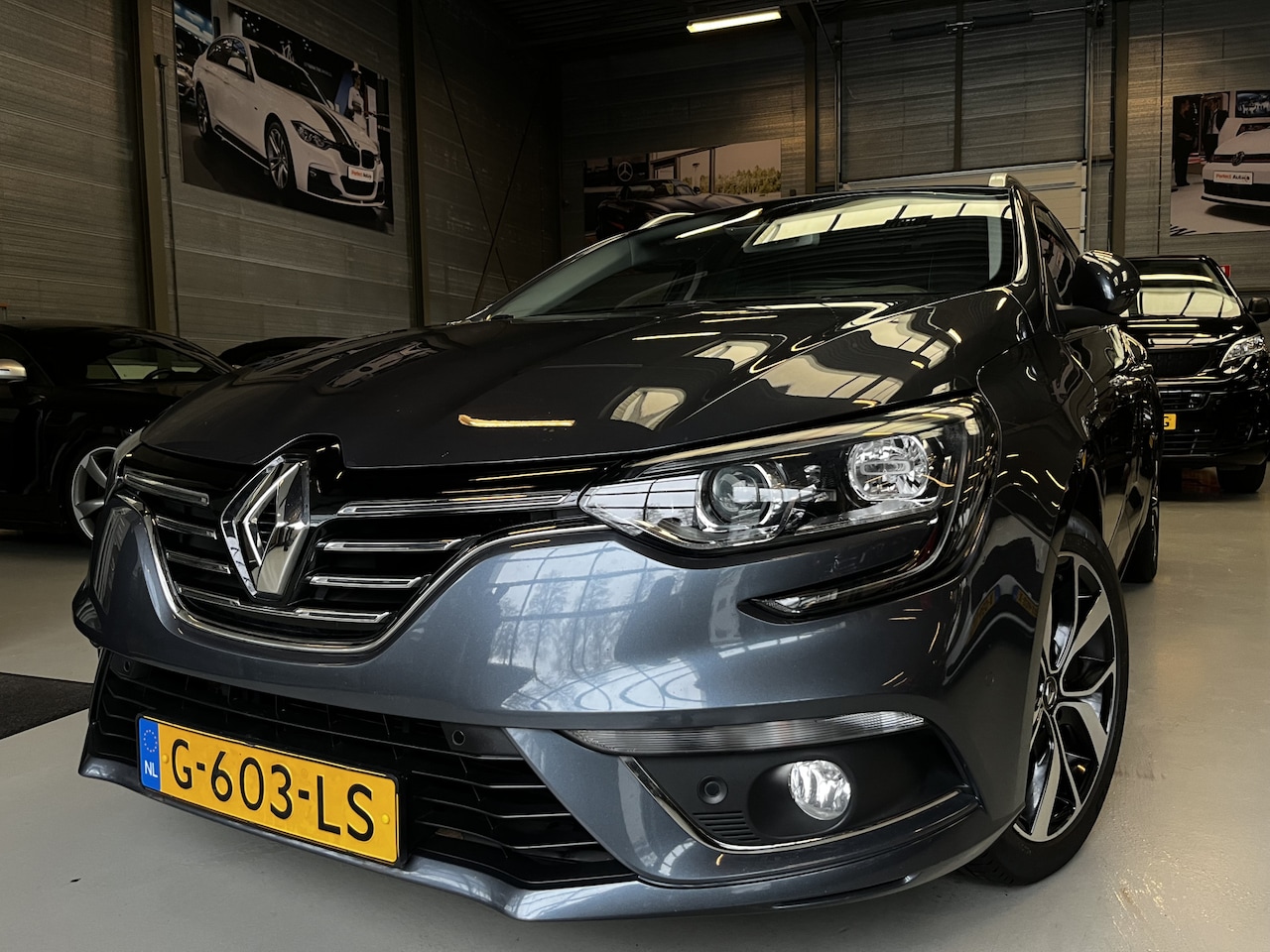 Renault Mégane Estate - 1.3 TCe Bose Camera, Navi - AutoWereld.nl