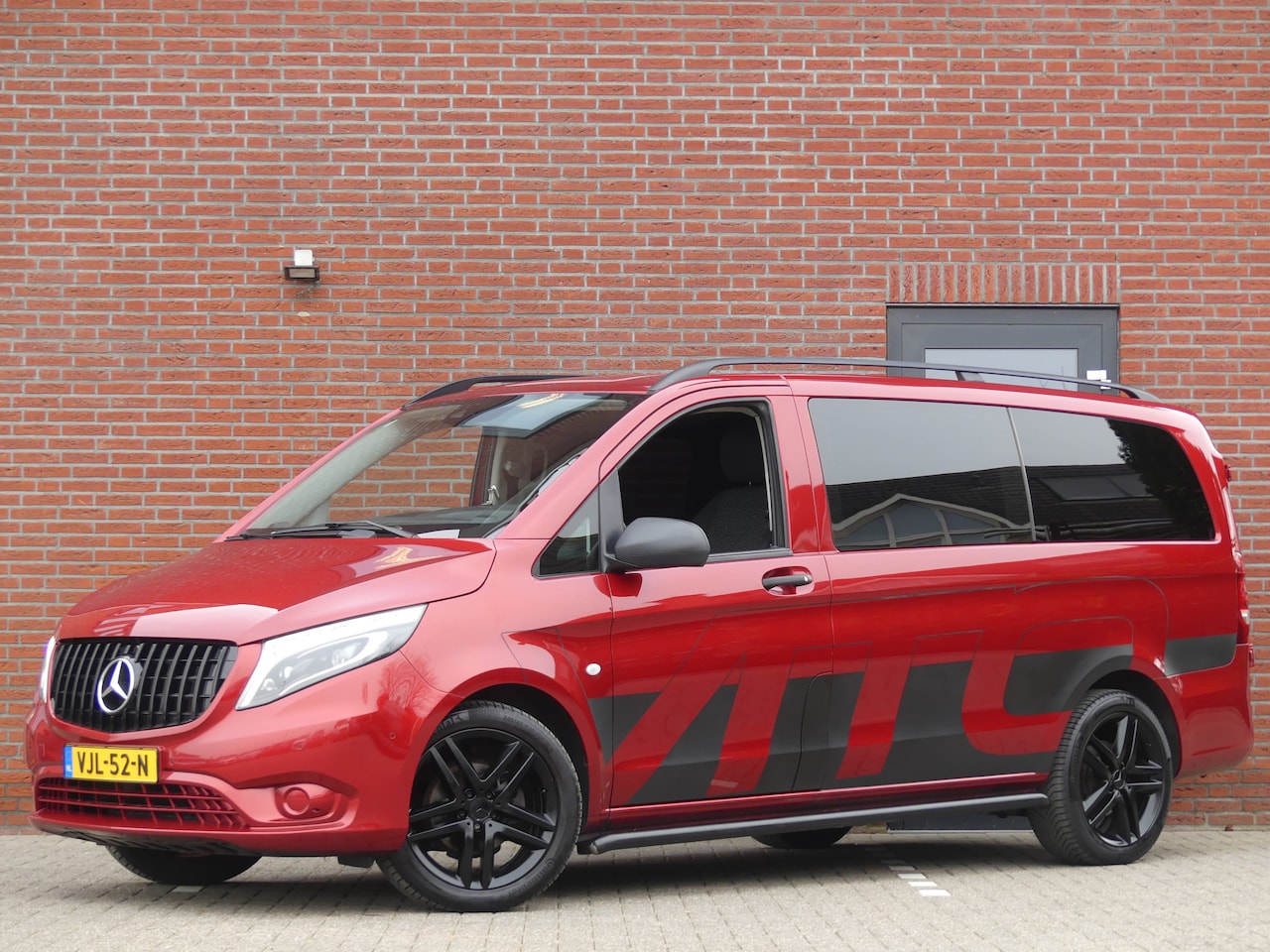 Mercedes-Benz Vito - 114 CDI Lang Dubbel Cabine LED/Camera/Trekhaak/Navigatie - AutoWereld.nl