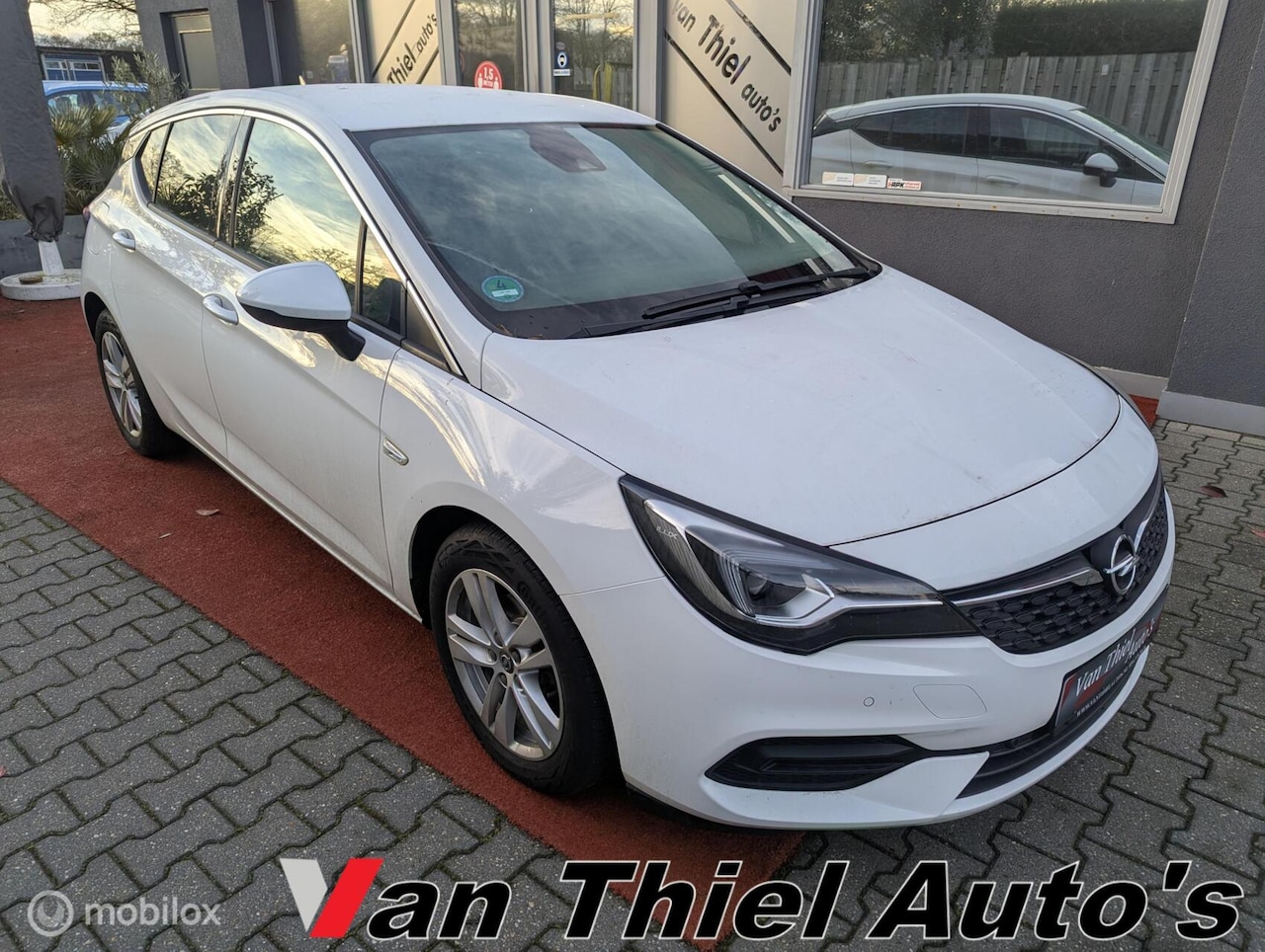 Opel Astra - 1.2 Edition navi/park/carplay/airco - AutoWereld.nl