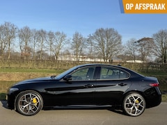 Alfa Romeo Giulia - 2.0T RWD 19inch, Veloce stoelen, 94dkm