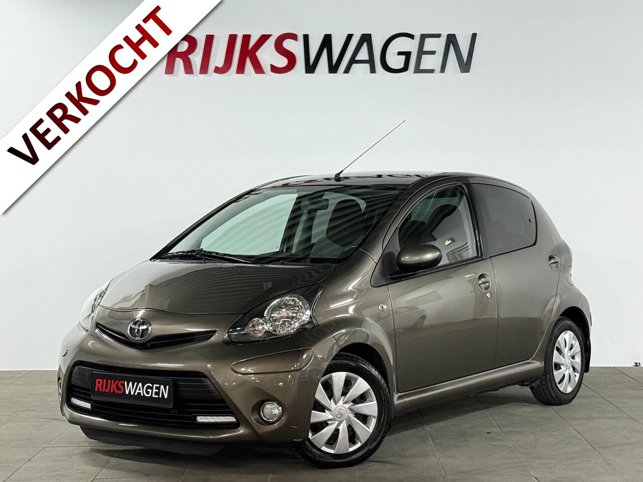Toyota Aygo - 1.0 VVT-i Aspiration LED/Elektrische ramen/Airco/Bluetooth - AutoWereld.nl
