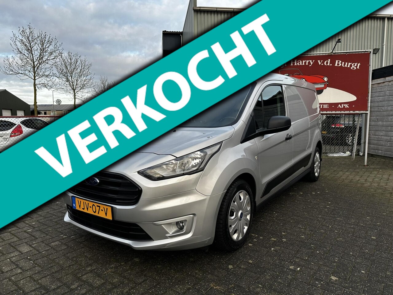 Ford Transit Connect - 1.5 EcoBlue L2 Automaat | Trekhaak | Camera | Adaptive Cruise Control | Navigatie - AutoWereld.nl