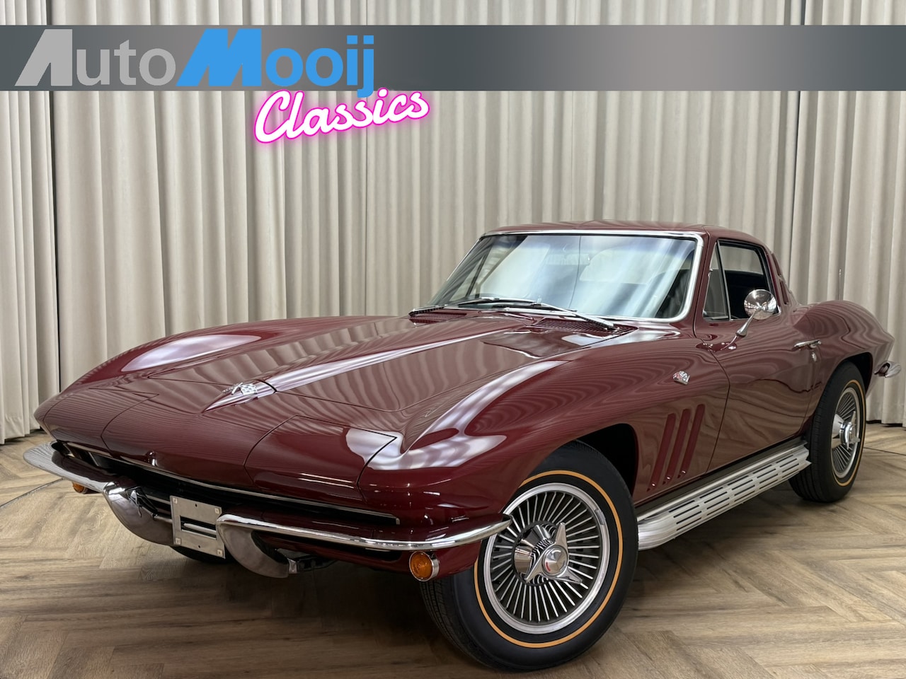 Corvette C2 - Corvette Coupé / Matching Numbers / 350 PK / 4-Speed Manual / Milano Maroon Red / 1965 / S - AutoWereld.nl