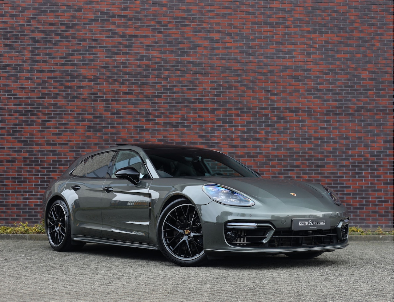 Porsche Panamera Sport Turismo - 2.9 4 E-Hybrid | PASM - Sport Design - Soft Close - AutoWereld.nl