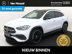 Mercedes-Benz GLA-Klasse - 250 e AMG Line Panoramadak / Burmester / Nightpakket / Parkeercamera / Night / Sfeerverlic