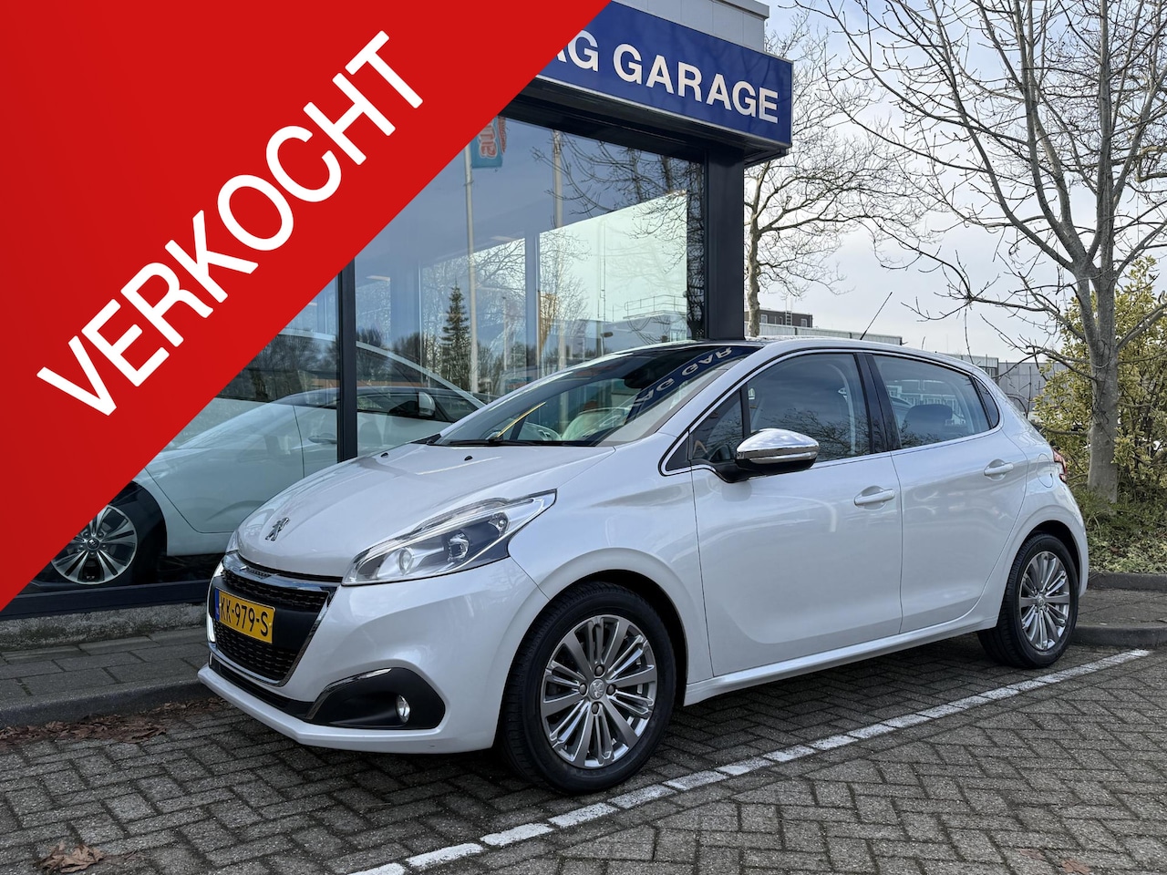 Peugeot 208 - 1.2 PureTech Allure Riem vervangen! - AutoWereld.nl