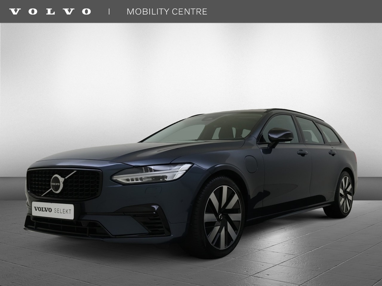 Volvo V90 - T6 AWD Ultra Dark | Trekhaak | 360° Camera | Panoramadak | - AutoWereld.nl