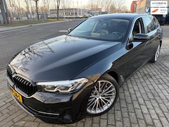 BMW 5-serie Touring - 530i HYBRID 2022 HIGH EXECUTIVE AUT LEDER CARPLAY LUXE