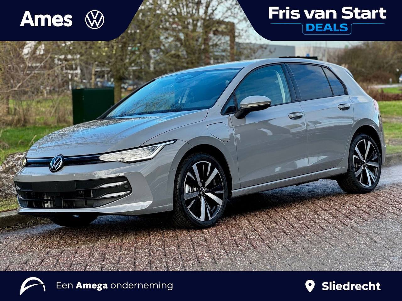 Volkswagen Golf - 1.5 eHybrid 204pk DSG Life Edition | Stoel- en stuurverwarming | Extra getint glas | 18'' - AutoWereld.nl