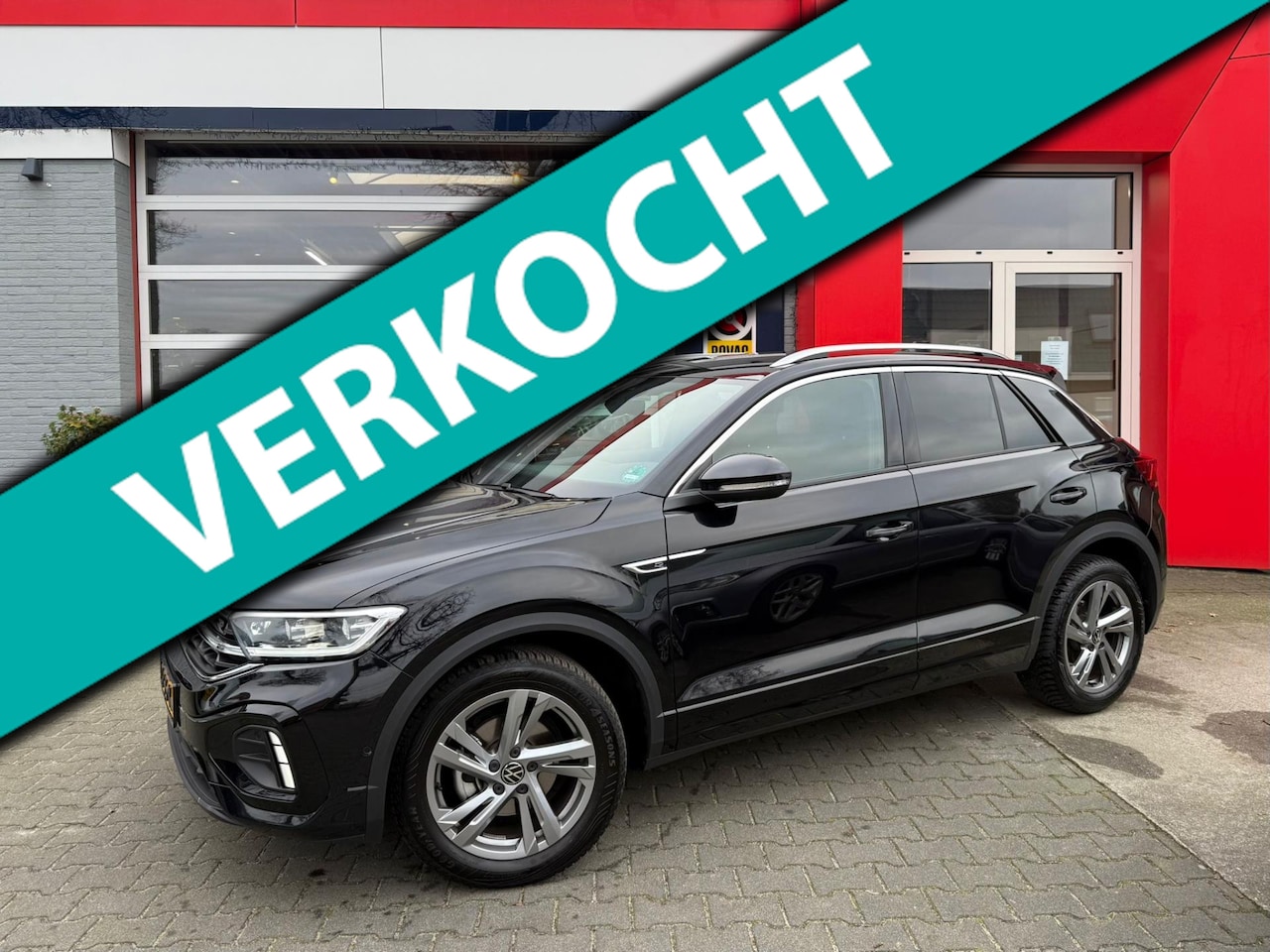 Volkswagen T-Roc - 1.5 TSI R-Line Adaptive, Camera, Trekhaak - AutoWereld.nl