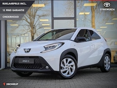 Toyota Aygo X - 1.0 VVT-i MT First | Stoelverwarming | Climate Control | Camera | Led | ACC | Licht- regen