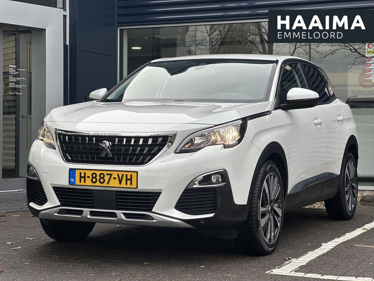 Peugeot 3008 - 1.2 PureTech Allure Avantage | Trekhaak | Navigatie | Climate Control | Skiluik | DAB | Pa - AutoWereld.nl