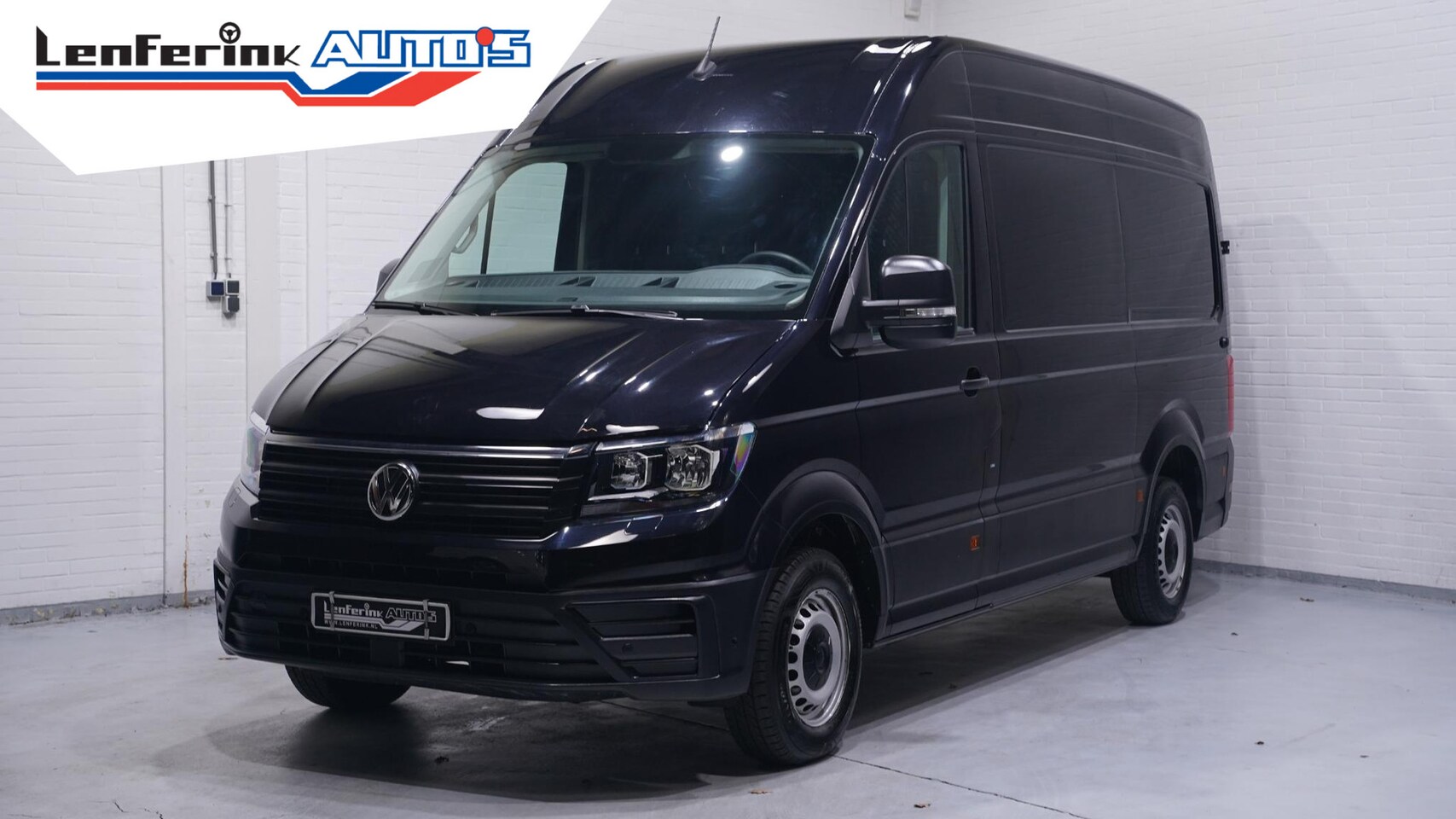 Volkswagen Crafter - 2.0 TDI 140 pk L3H3 Airco, App Connect, Camera Laadruimte Pakket, PDC V+A, 3-Zits - AutoWereld.nl