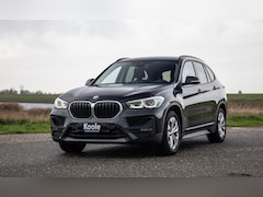 BMW X1 - xDrive25e Executive CAMERA / CARPLAY / AUTOMAAT / LEDER / LED / CRUISE CONTROLE / STOELVER