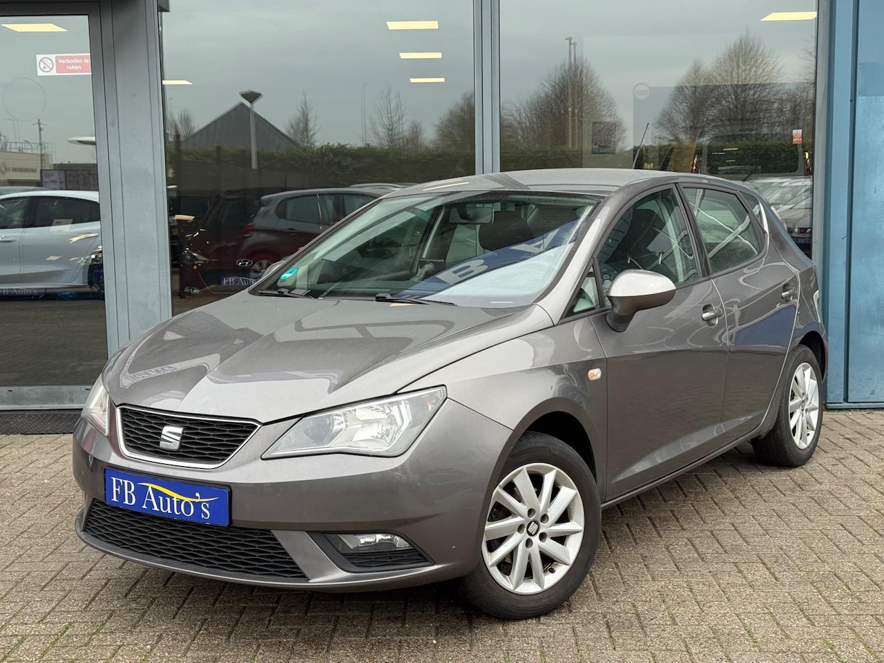 SEAT Ibiza - 1.2 TSI Style Airco Navi Lmv - AutoWereld.nl