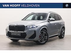 BMW X1 - xDrive23i High Executive M Sport Automaat / Trekhaak / Adaptieve LED / Sportstoelen / Head