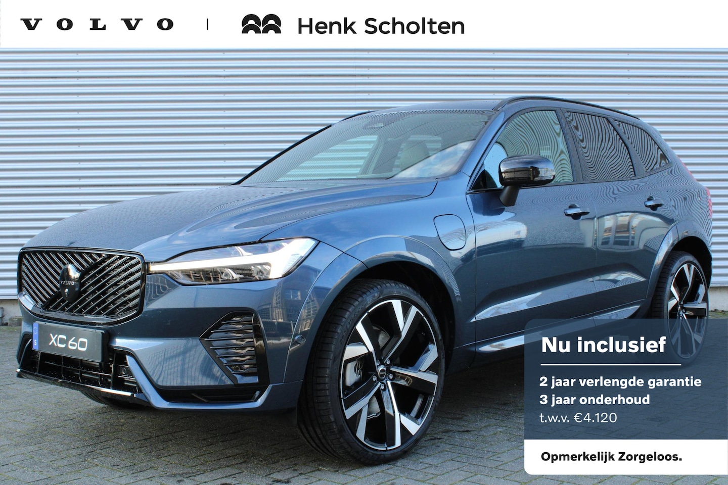 Volvo XC60 - 2.0 T6 Plug-in hybrid AWD Plus Black Edition | 22" 5-Dubbel Spaaks Glossy Black / Diamond - AutoWereld.nl
