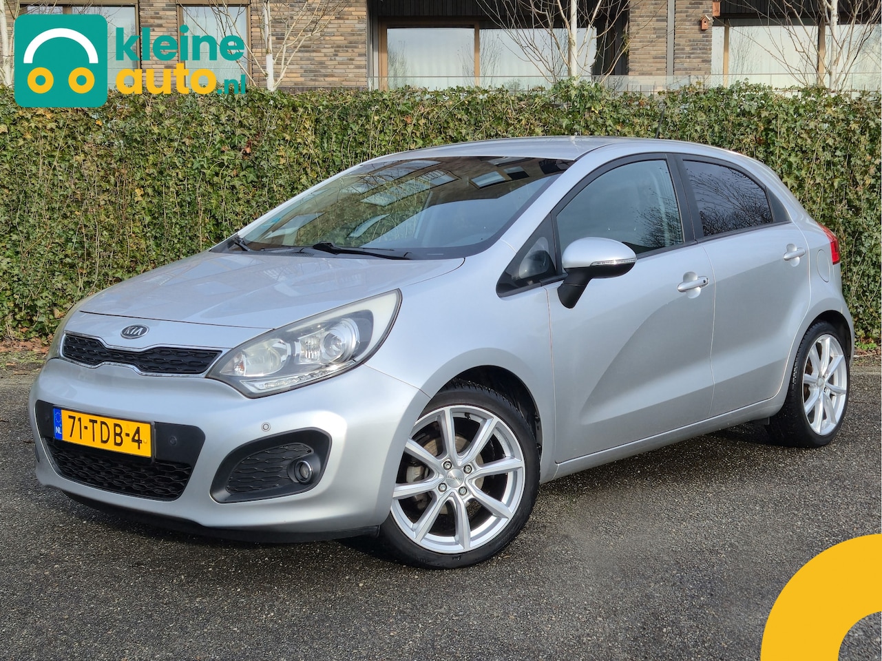 Kia Rio - 1.2 CVVT Super Pack Keyless | Navi | Camera | Bluetooth - AutoWereld.nl