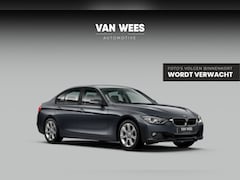 BMW 3-serie - 328i Upgrade Edition | NL auto | 2e eigenaar | Automaat | 245 pk | Xenon | Cruise control