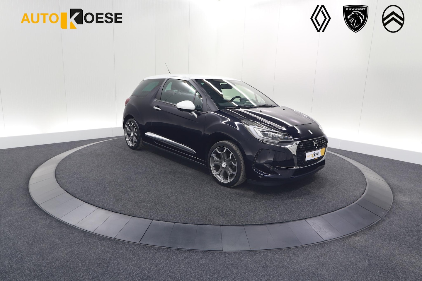 DS 3 - PureTech 110 So Chic | Camera | Navigatie | Parkeersensoren | Climate Control - AutoWereld.nl