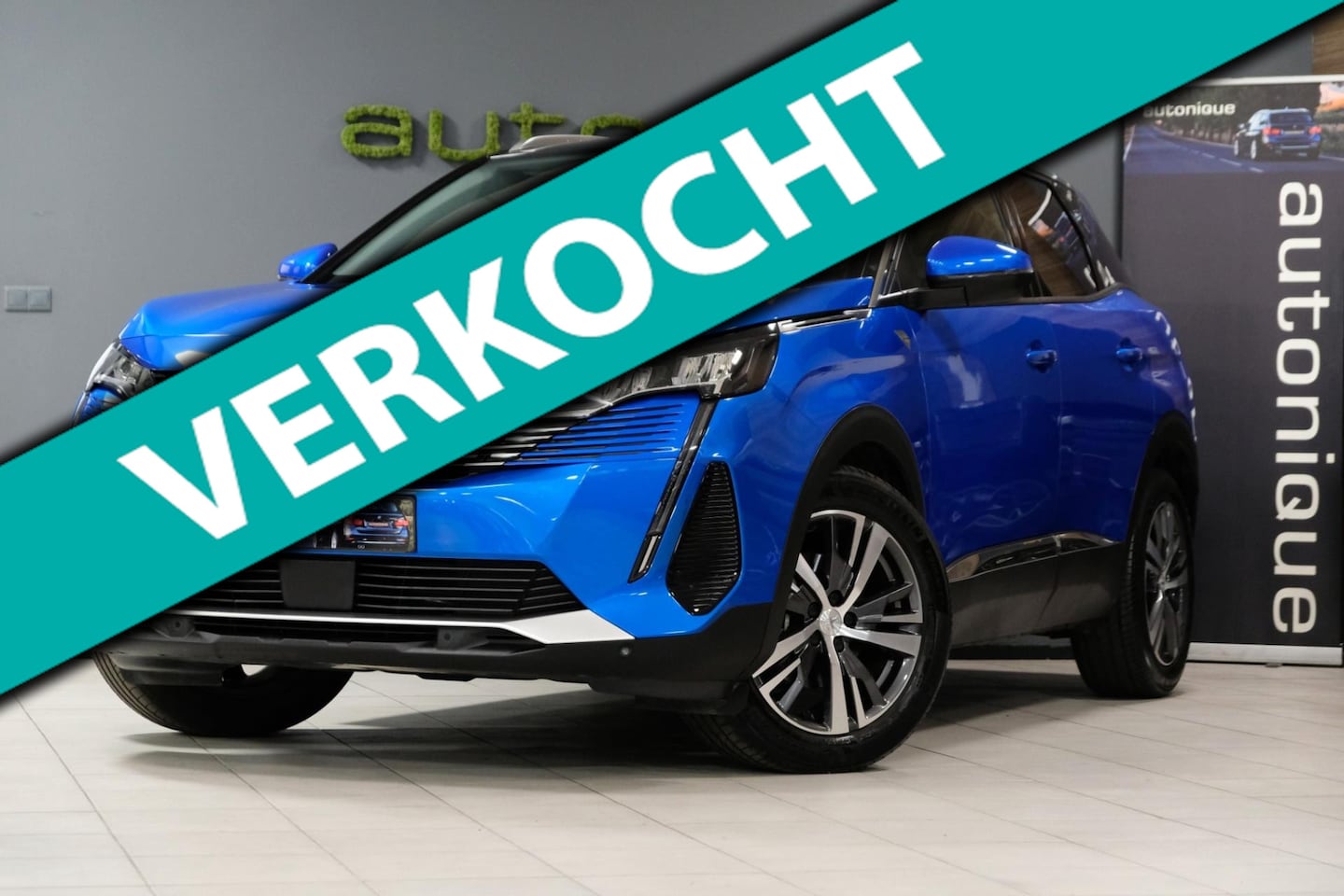 Peugeot 3008 - 1.2 PureTech Road Trip *UNIEK 14.036km* Leder/Alcantara |Navi + Camera + Apple Carplay| - AutoWereld.nl