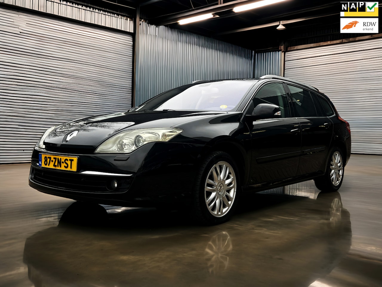 Renault Laguna Estate - 2.0 16V T Initiale Leder_Navi_Clima_Cruise_Xenon - AutoWereld.nl